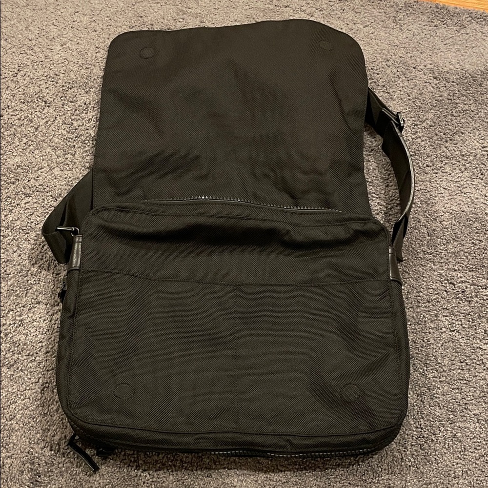 Michael Kors Men’s Black Canvas Messenger Bag - Picture 3 of 7
